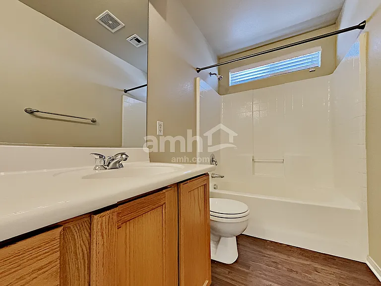 520 Moses Lake Ct — Photo 17