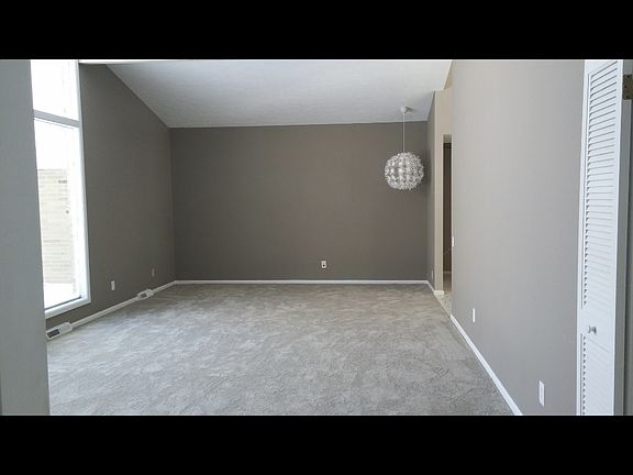 4th image of 24759 Albert Ln