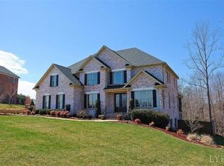 300 Two Creek Dr, Lynchburg, VA 24502