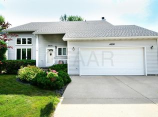 4626 Loamy Hills Pl, Grand Forks, ND 58201