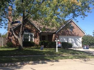 8312 Castle Ridge Ln, Indianapolis, IN 46256