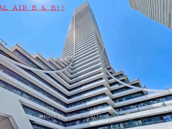 30 Shore Breeze Dr #334, Toronto, ON M8V 0E1