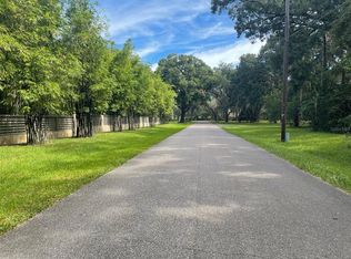 3520 Berger Rd, Lutz, FL 33548