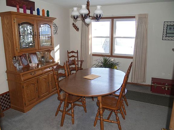 4th image of 1703 Eastmoreland Ave
