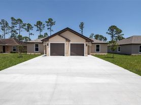 45 Providence Ln, Palm Coast, FL