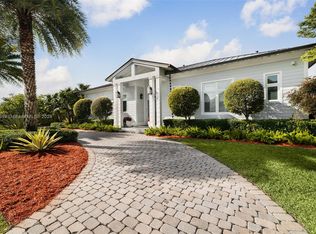 13740 SW 82nd Ct, Palmetto Bay, FL 33158