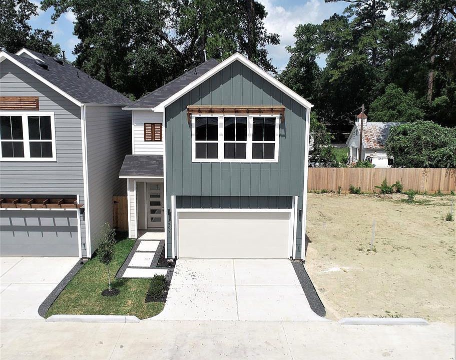 1st image of 712 Pinemont Canyon Ln