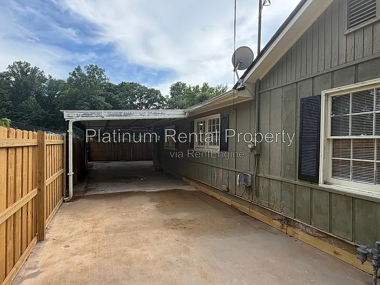1868 Quarry Rd NW — Photo 28
