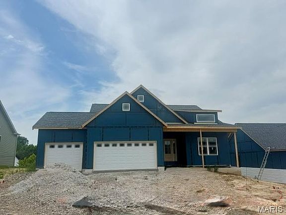 2nd image of 979 Half Moon Ln