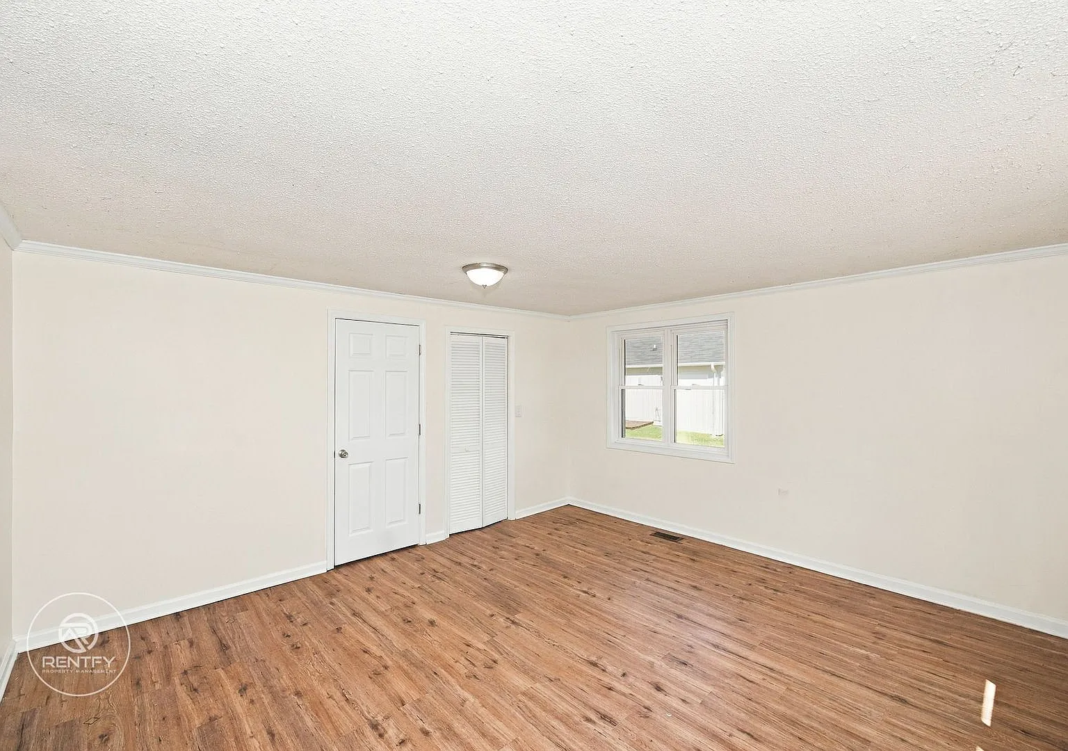 2106 E Greenbriar Rd Statesville, NC 28625 — Photo 3