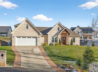 623 Longstreet Dr, Cookeville, TN 38506