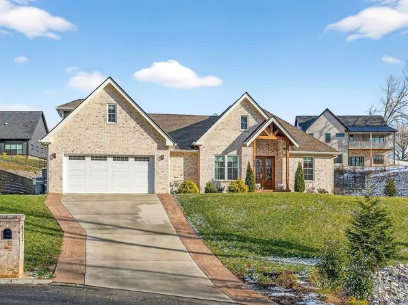 623 Longstreet Dr, Cookeville, TN 38506