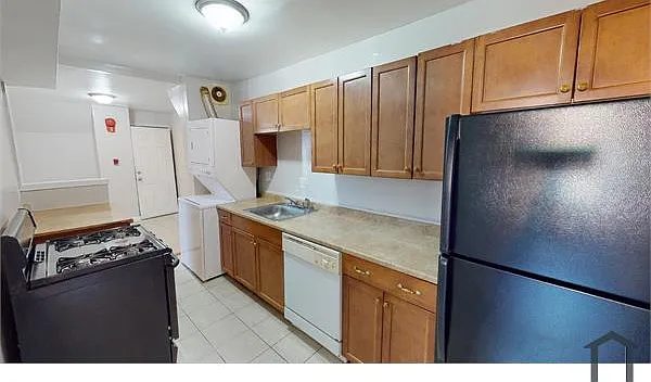 3 bed, $2,549 — Photo 2