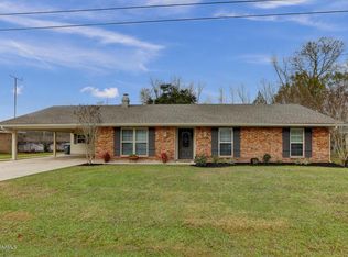 127 E Bayou Shr, Lafayette, LA 70508