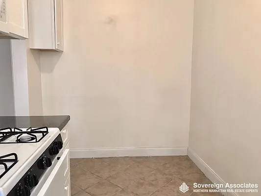 Rented by Sovereign Associates | media 12