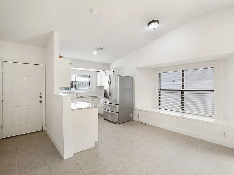 4003 Sunrise Creek Dr — Photo 5