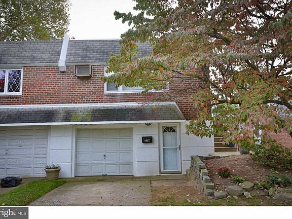 2nd image of 776 Hill Rd