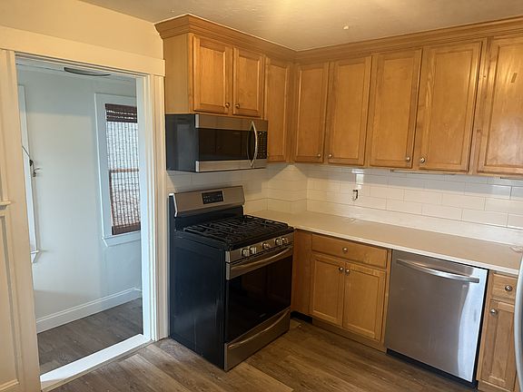 4th image of 566 Nantasket Ave Floor 2