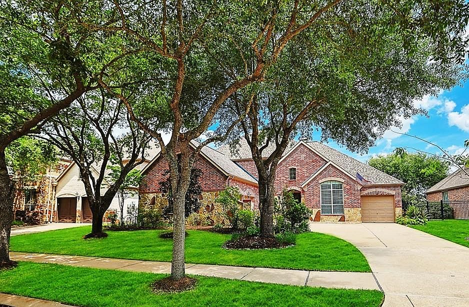 5919 Rose Bush Trl