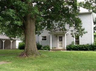 104 E Jaeger St, Raymond, IL 62560
