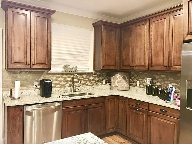2525 Lantana Ln — Photo 4