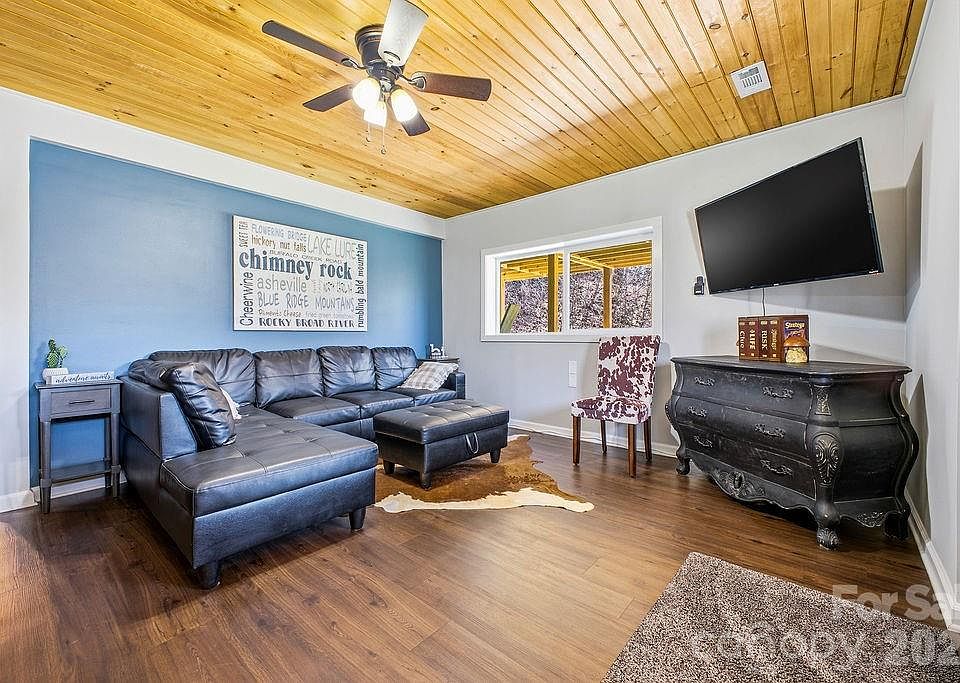 10th image of 3138 Buffalo Creek Rd