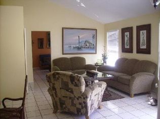 1005 Axlewood Cir, Brandon, FL 33511