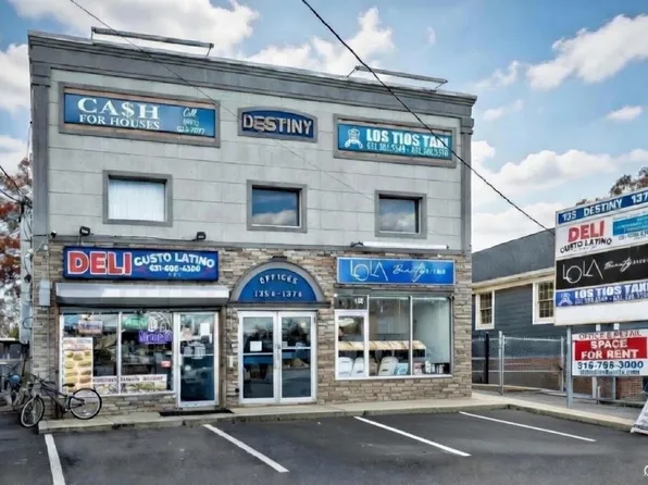 137-135 Sunrise Highway - 137 Store Front, 137 Sunrise Hwy, Amityville, NY 11701