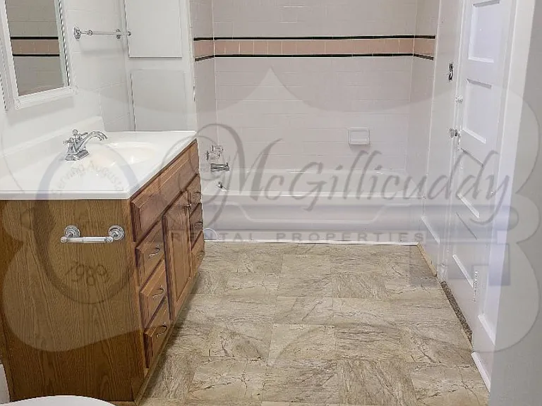 1507 Troupe St #4 — Photo 4