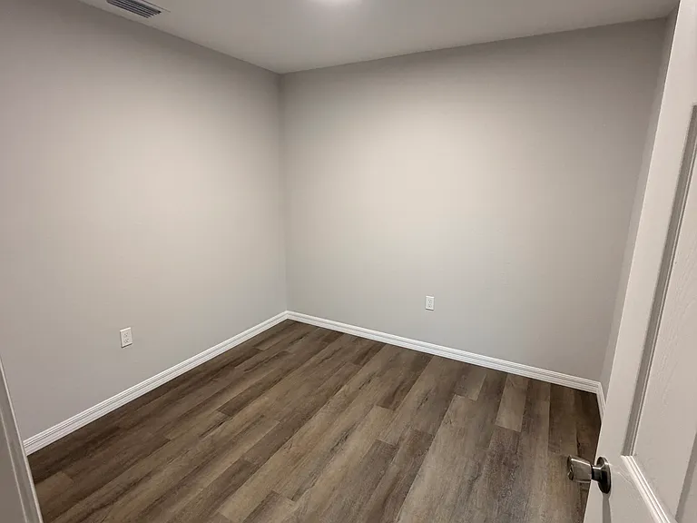 1587 SW Price Child St #2 — Photo 2