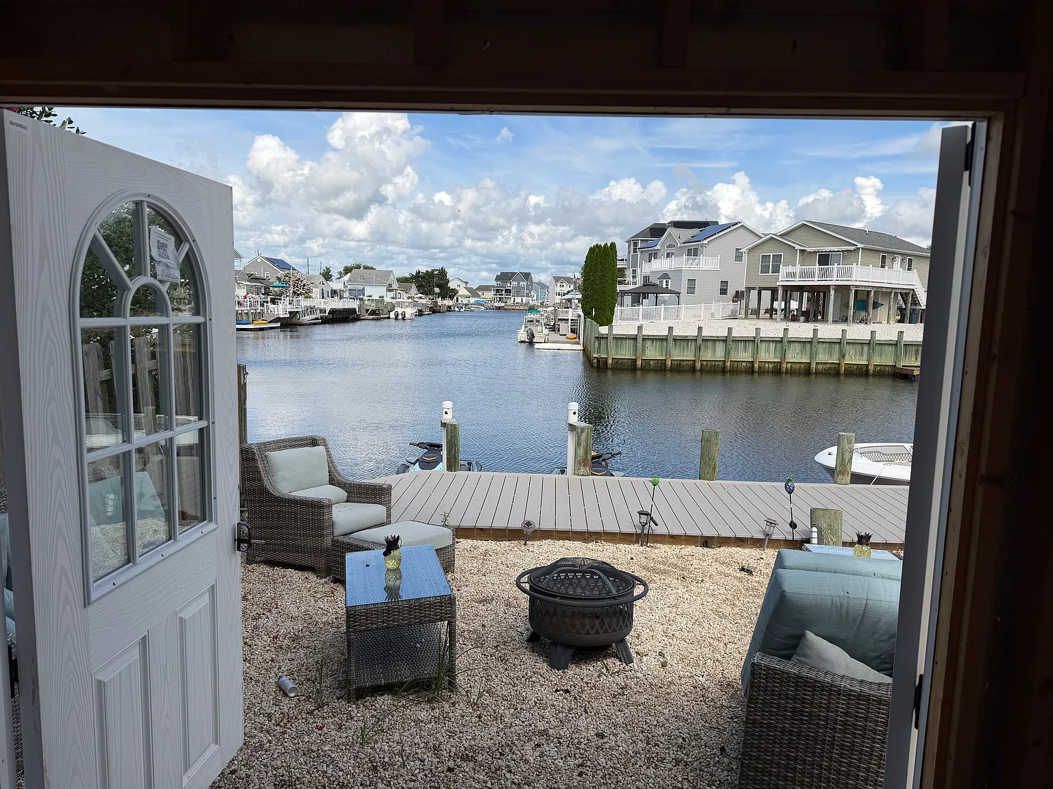3 bed, 1100 sqft, $2,700 — Photo 3