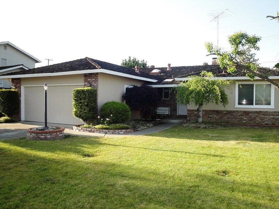 1st image of 4581 Catalina Dr