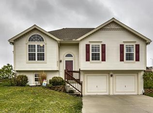 8924 NE 116th St, Kansas City, MO 64157