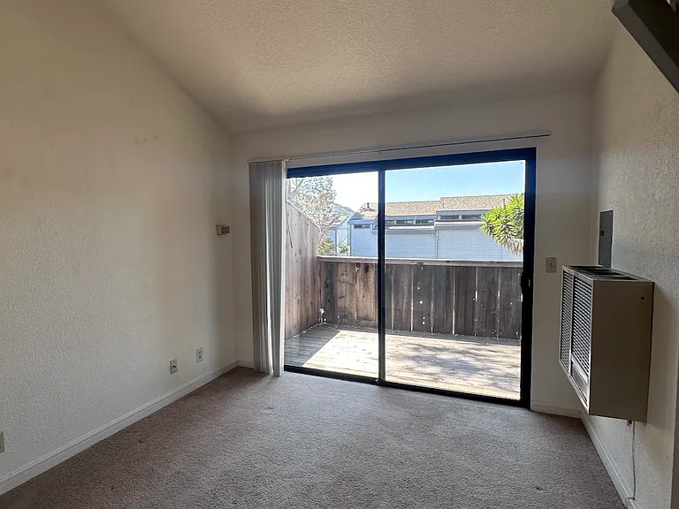 437 Kentucky St #H — Photo 13