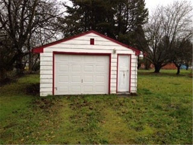 2nd image of 3084 Olympia Way