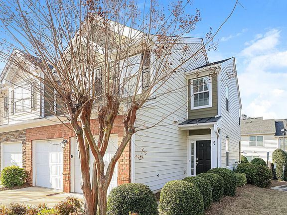 4th image of 234 Cavendar Way