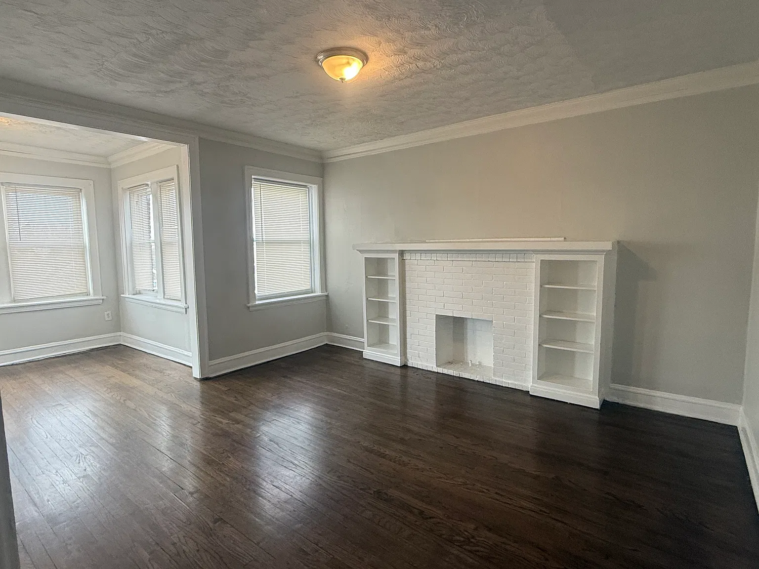 2 bed, 1100 sqft, $1,400 — Photo 1