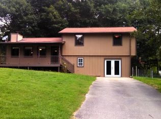 130 Woodbine Dr, Carrollton, GA 30117