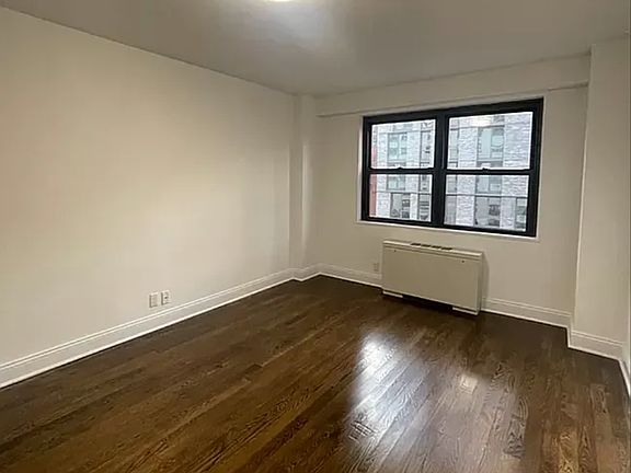 2nd image of 400 E 89th St APT 12K