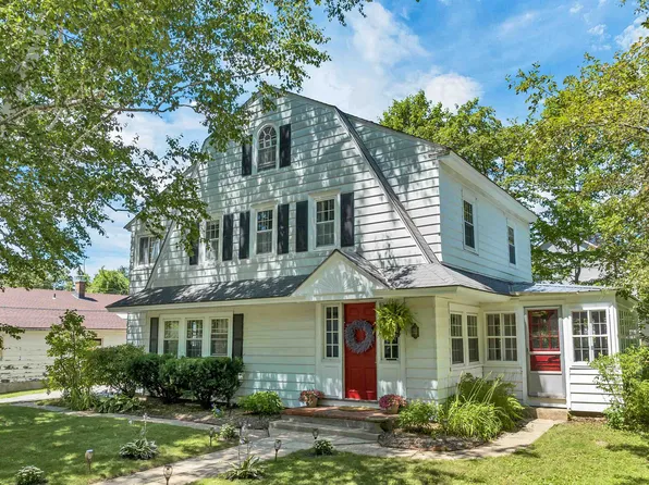 8 Garland Street, Plymouth, NH 03264