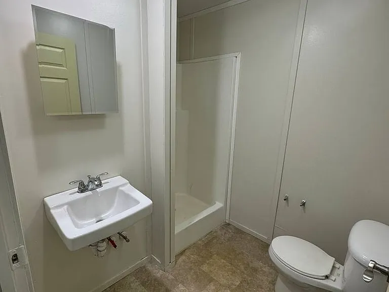 1416 Robin St — Photo 22