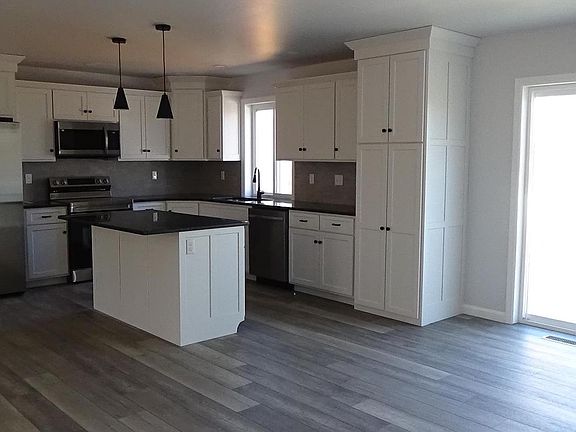 4th image of 52 Hickory Rdg