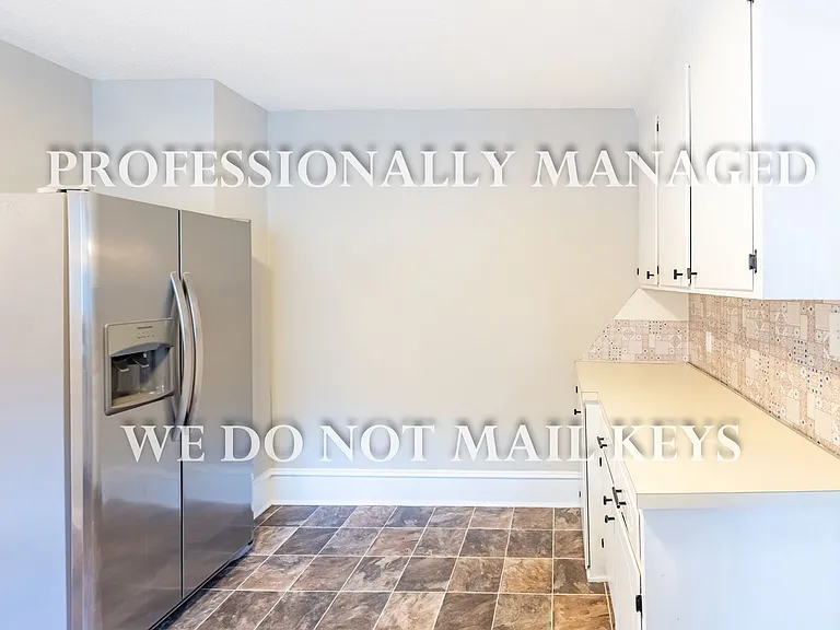 1517 Beal St — Photo 8