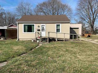 865 N West St, Winchester, IN 47394