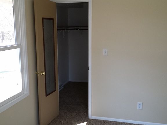 5th image of 630 Franklin Dr