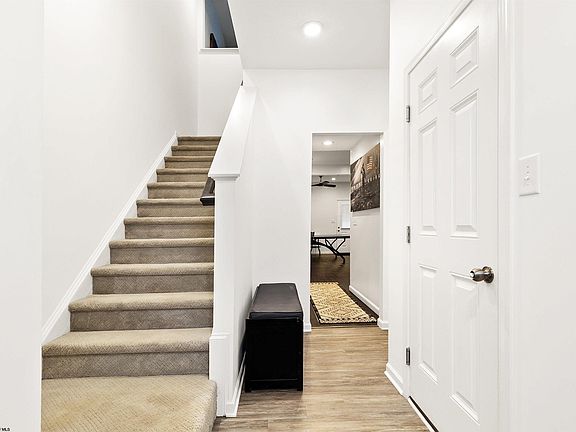 3rd image of 147 Inlet St