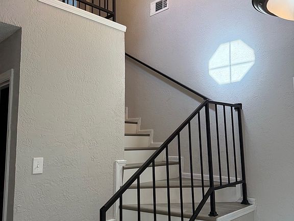 4th image of 3910 San Mateo Dr #3910