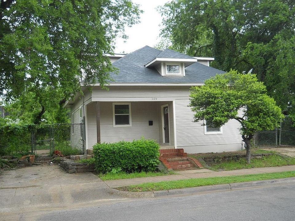 1st image of 109 N Llewellyn Ave