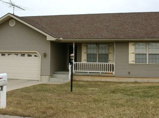3645 Woods Ct, Sedalia, MO 65301