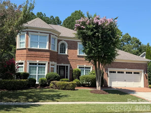 155 Black Mountain Dr, Fort Mill, SC 29708